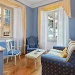 Hotel Cannobio 4* كانوبيو