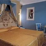 Hotel Cannobio كانوبيو