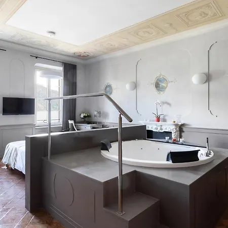 Hotel Cannobio 4*