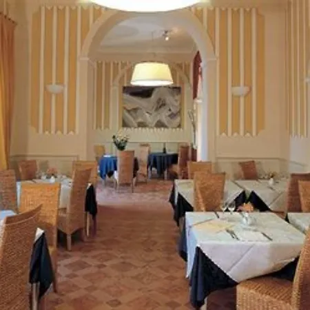 Hotel Cannobio Ξενοδοχείο Cannobio