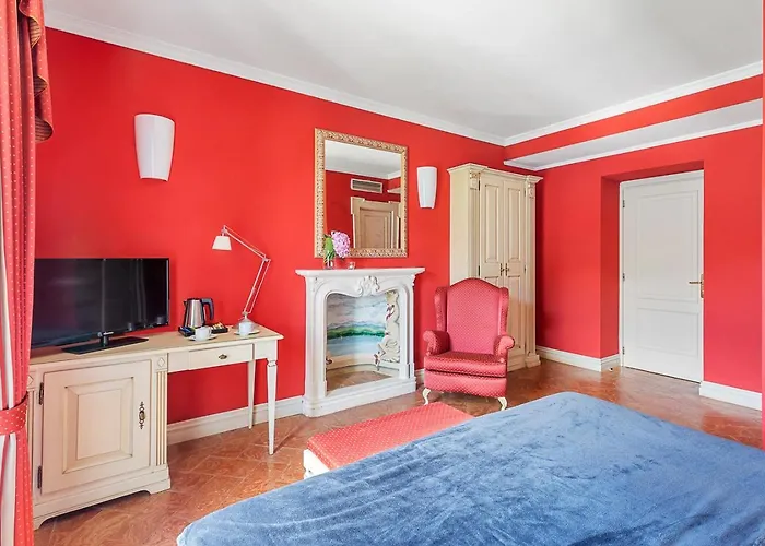 Отель Hotel Cannobio Каннобио