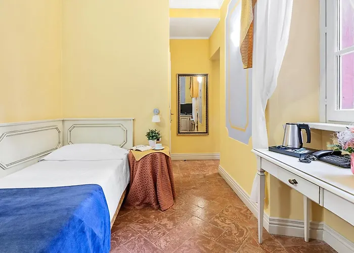 Hotel Cannobio Отель Каннобио