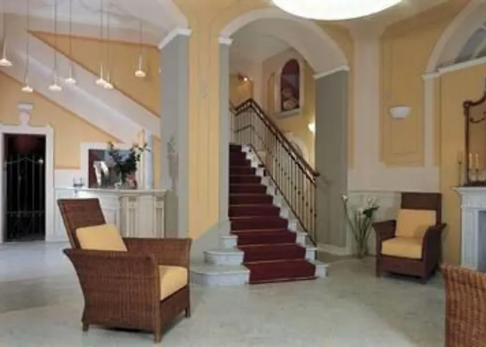 Hotel Cannobio Hotel 4*