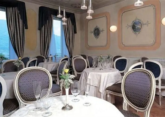 호텔 Hotel Cannobio