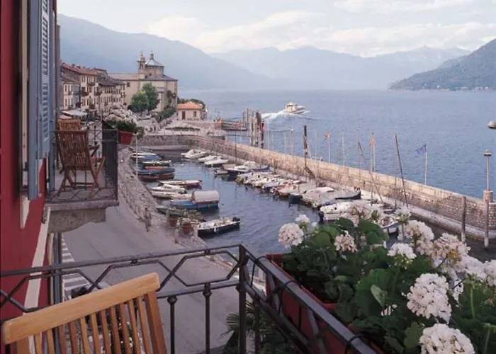 Отель Hotel Cannobio 4*