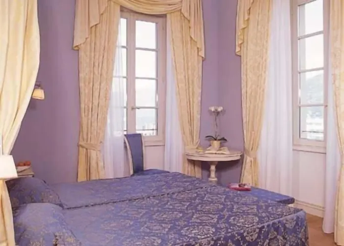 Hotel Cannobio 호텔 카노비오